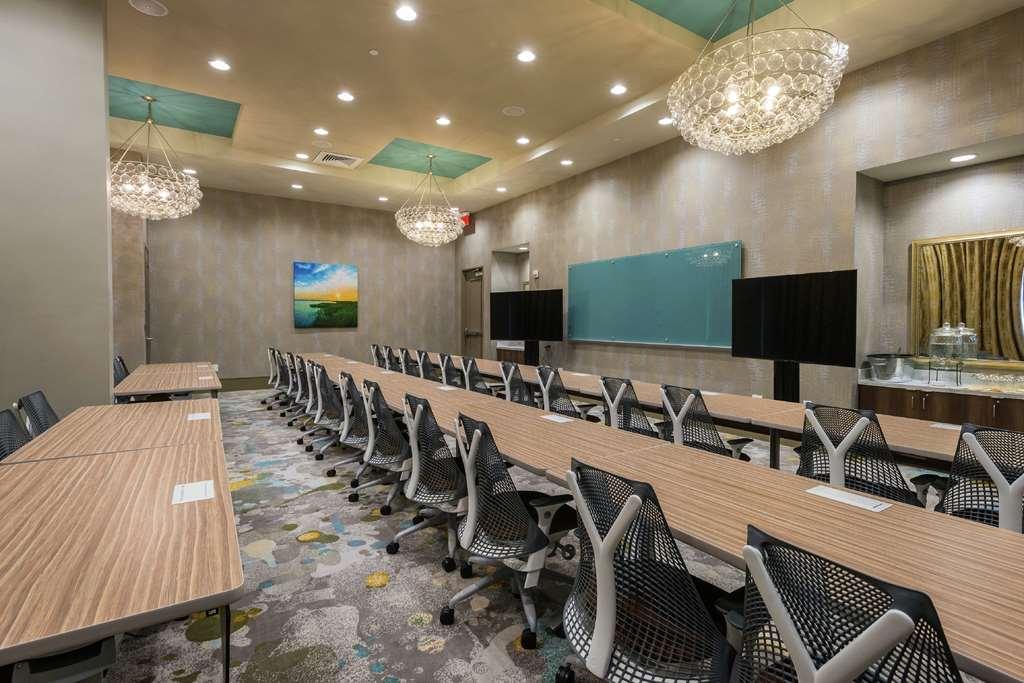 Hilton Garden Downtown Hotel Mobile