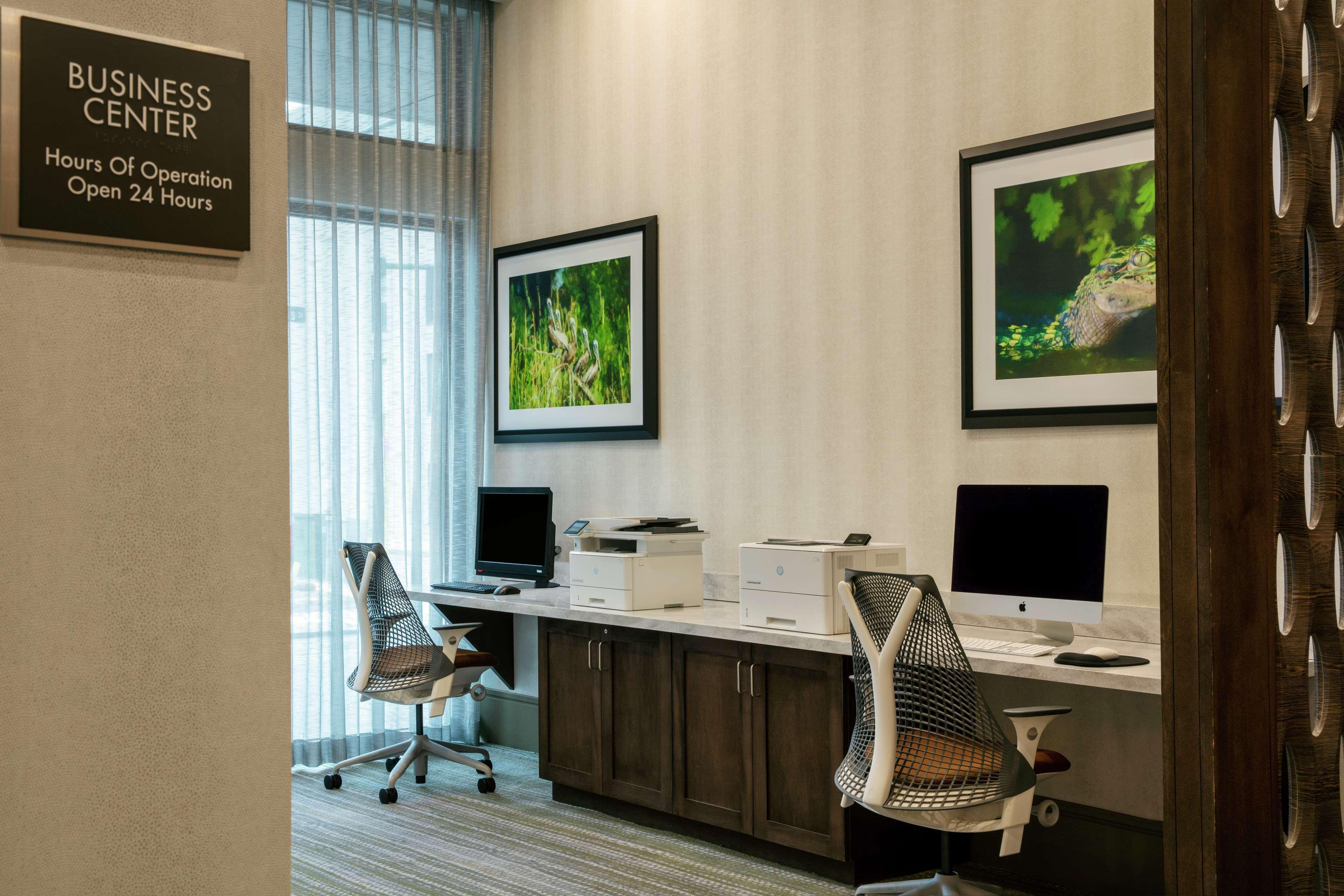 Hilton Garden Downtown Hotel Mobile